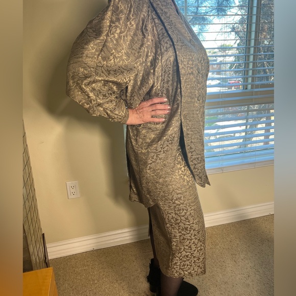 French made company bought it 86  size 40 Gray and beige also gold - Picture 3 of 12